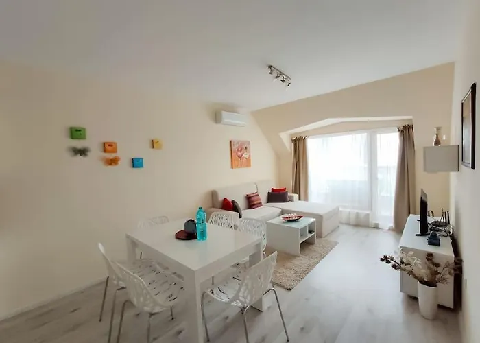 Beachfront Panoramic Flat @ South Bay アパート *