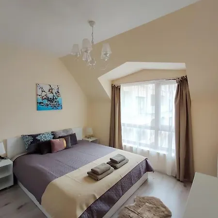 Beachfront Panoramic Flat @ South Bay Várna